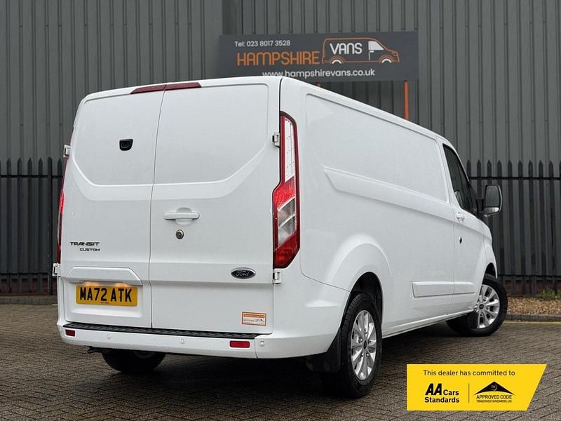 Used Ford Transit Custom Limited 2022 White Van