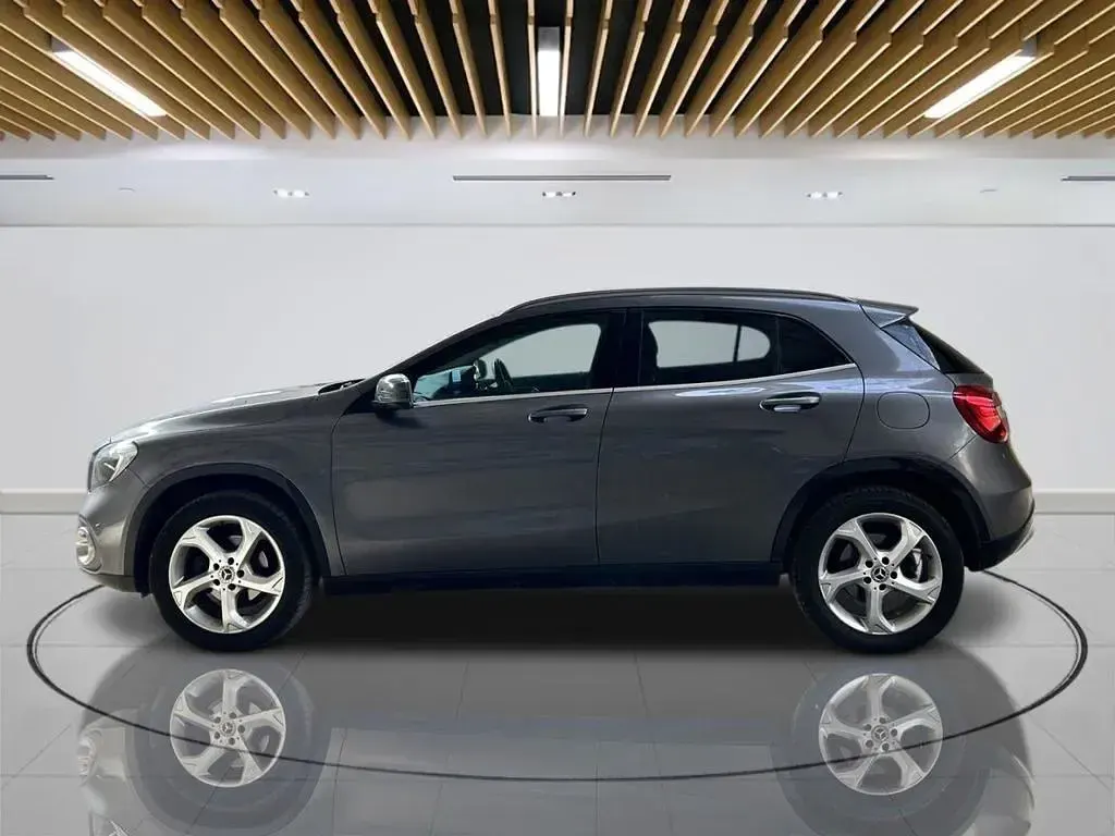 Used Mercedes GLA200 136 HP (100 kW) 2018 Grey SUV