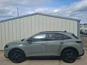 Used DS Automobiles DS7 Crossback Performance Line Plus 225 HP (165 kW) 2024 Grey SUV