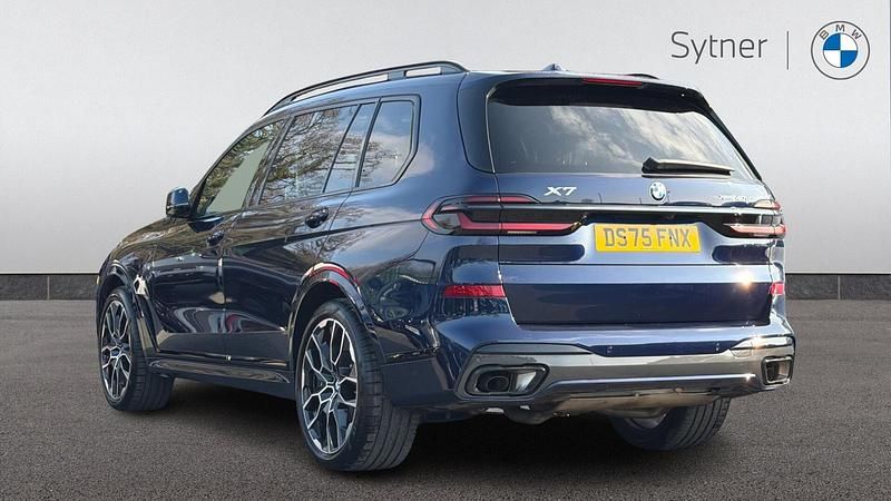 Usado BMW X7 M Sport 347 HP (255 kW) 2026 Azul SUV