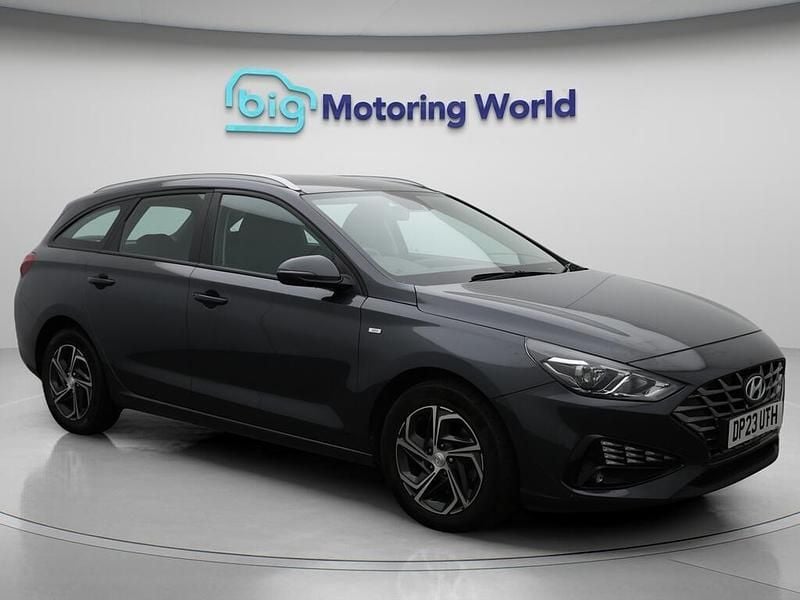 Grey Used 2023 Hyundai i30 SE Estate | £12,100 (Good price) - Image 1/4