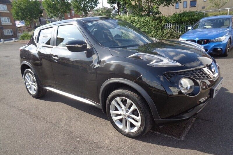 Black Used 2015 Nissan Juke N-Connecta SUV | £7,495 (Fair price) - Image 1/1