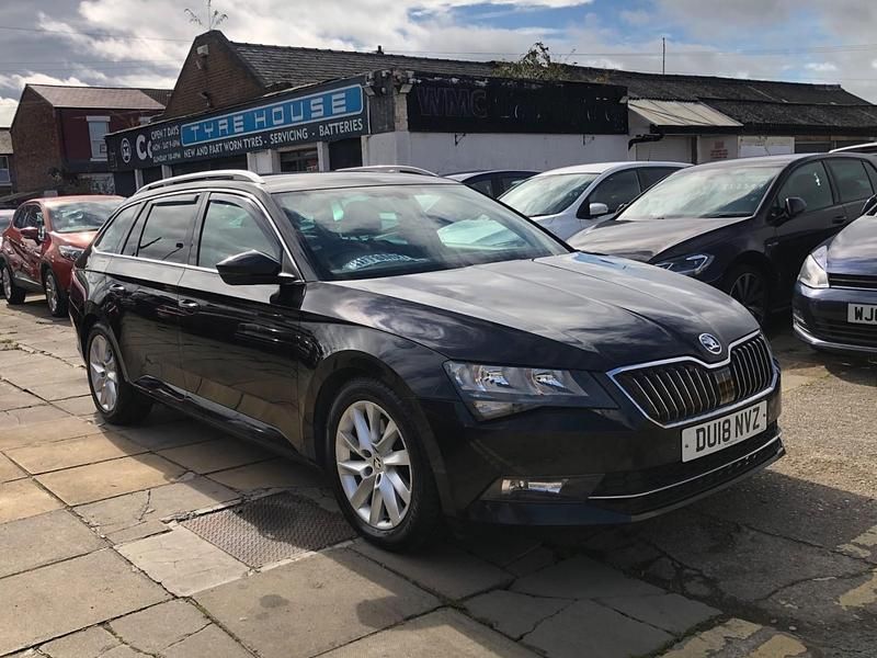 Black Used 2018 Skoda Superb SE Technology Estate | £8,799 (Good price) - Image 1/4