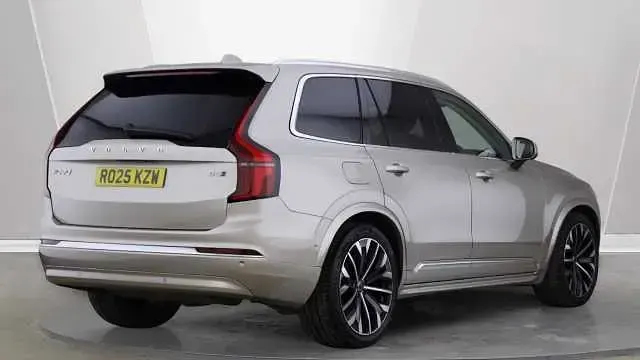 Usado Volvo XC90 Ultra 250 HP (183 kW) 2025 SUV