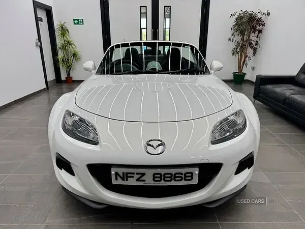 Used Mazda MX5 126 HP (92 kW) 2013 White Cabriolet