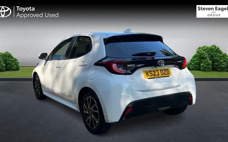 Used Toyota Yaris Hybrid Design 116 HP (85 kW) 2025 Hatchback