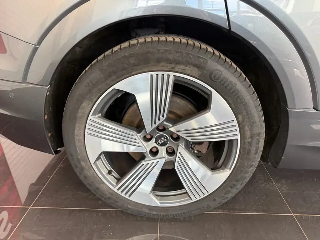 Used Audi e-tron S-Line 300 kW (408 HP) 2021 Grey SUV