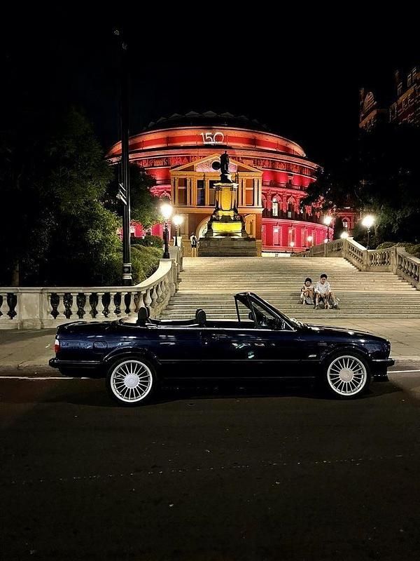 Blue Used 1990 BMW 325 Cabriolet Cabriolet | £9,700 - Image 1/4