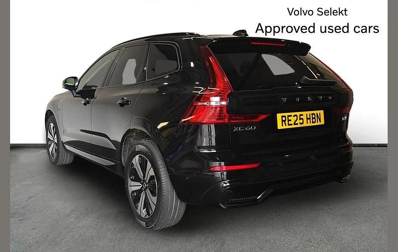 Used Volvo XC60 Plus 345 HP (253 kW) 2025 Black SUV