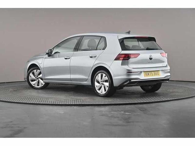 New VW Golf VIII 204 HP (150 kW) 2025