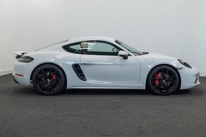 Used Porsche Cayman 2019 White Coupe