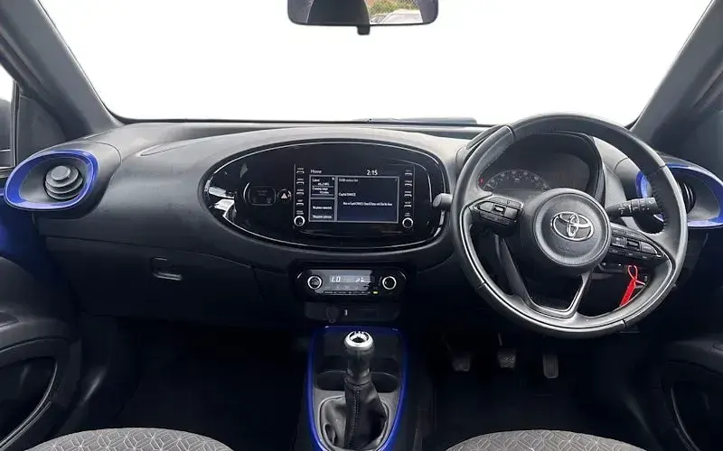 Used Toyota Aygo X 72 HP (52 kW) 2022 Blue SUV