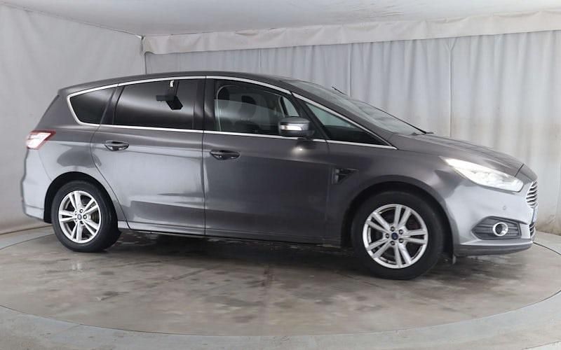Used Ford S-MAX Titanium 150 HP (110 kW) 2018 MPV