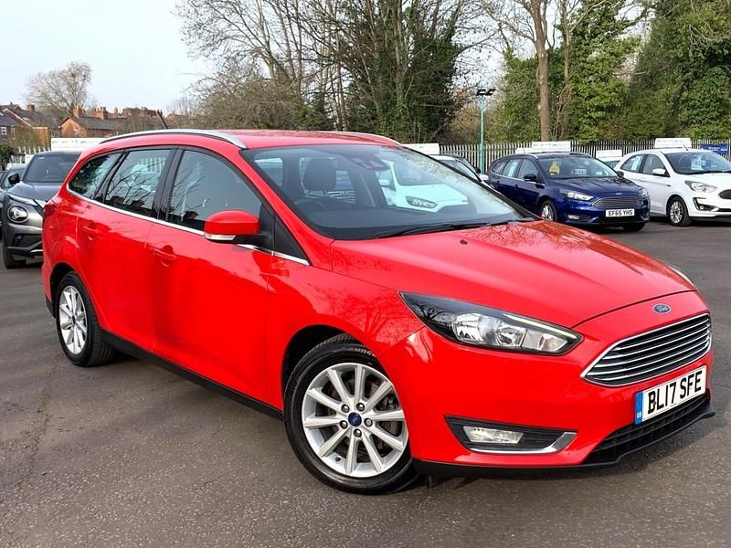Used Ford Focus Titanium 2017 Red Estate