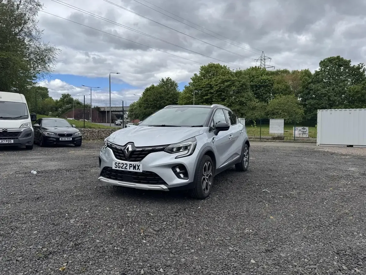 Used Renault Captur SE 90 HP (66 kW) 2022 Grey/black SUV