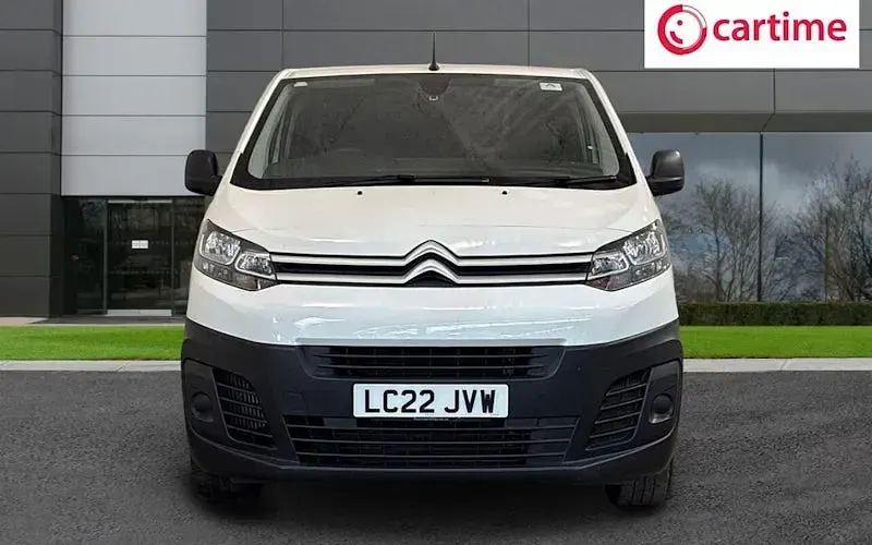 Used Citroën Dispatch 102 HP (75 kW) 2022 White MPV