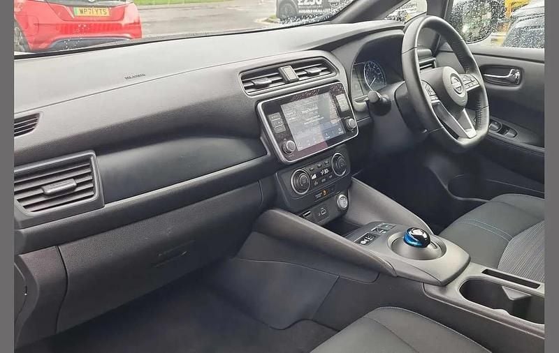 Used Nissan Leaf Acenta 110 kW (150 HP) 2022 Grey Hatchback