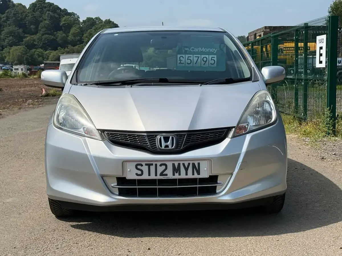 Used Honda Jazz ES 99 HP (72 kW) 2012 Silver Hatchback