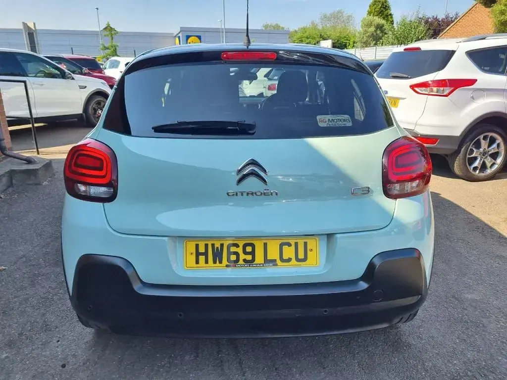 Used Citroën C3 Flair 83 HP (61 kW) 2019 Green Hatchback
