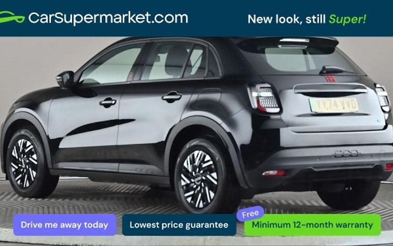 Used Fiat 600E Red 114 kW (156 HP) 2024 Hatchback