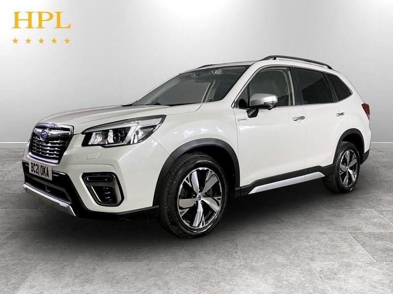 Usado Subaru Forester Premium 150 CV (110 kW) 2021 Blanco SUV