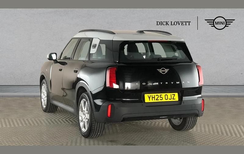 Used Mini Countryman Classic 170 HP (125 kW) 2025 Black SUV