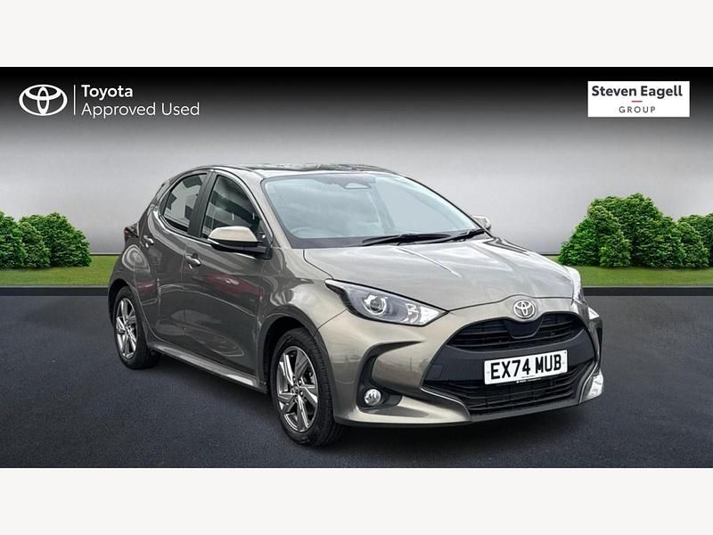 Used Toyota Yaris Hybrid 2024 Bronze Hatchback