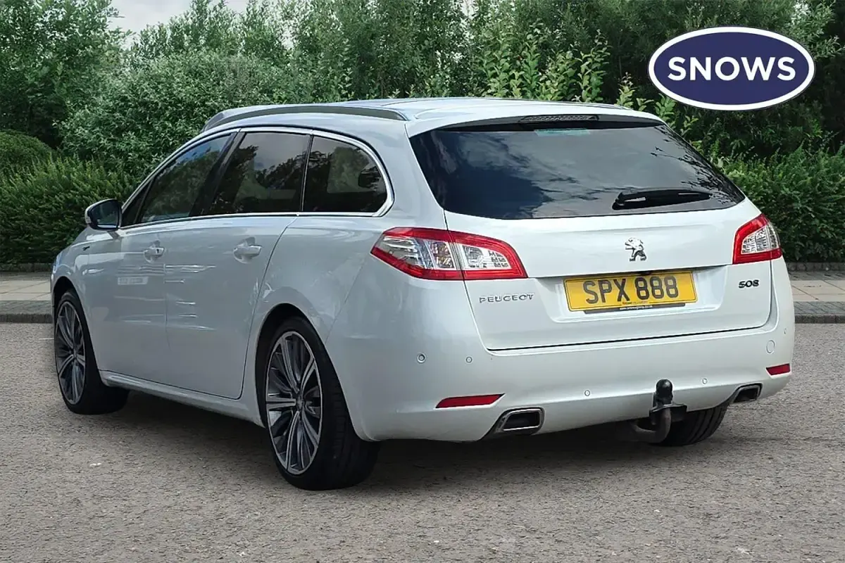 Used Peugeot 508 GT 181 HP (133 kW) 2017 White Estate
