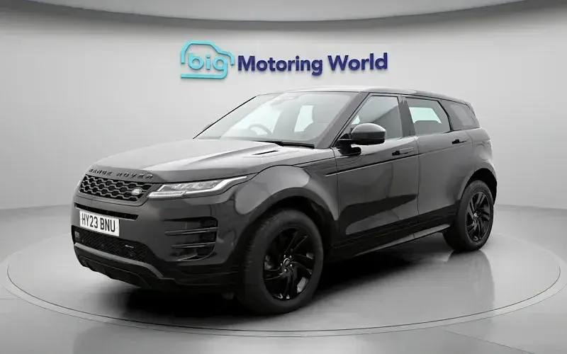 Käytetty Land Rover Range Rover evoque R-Dynamic 309 HP (227 kW) 2023 Musta Katumaasturi