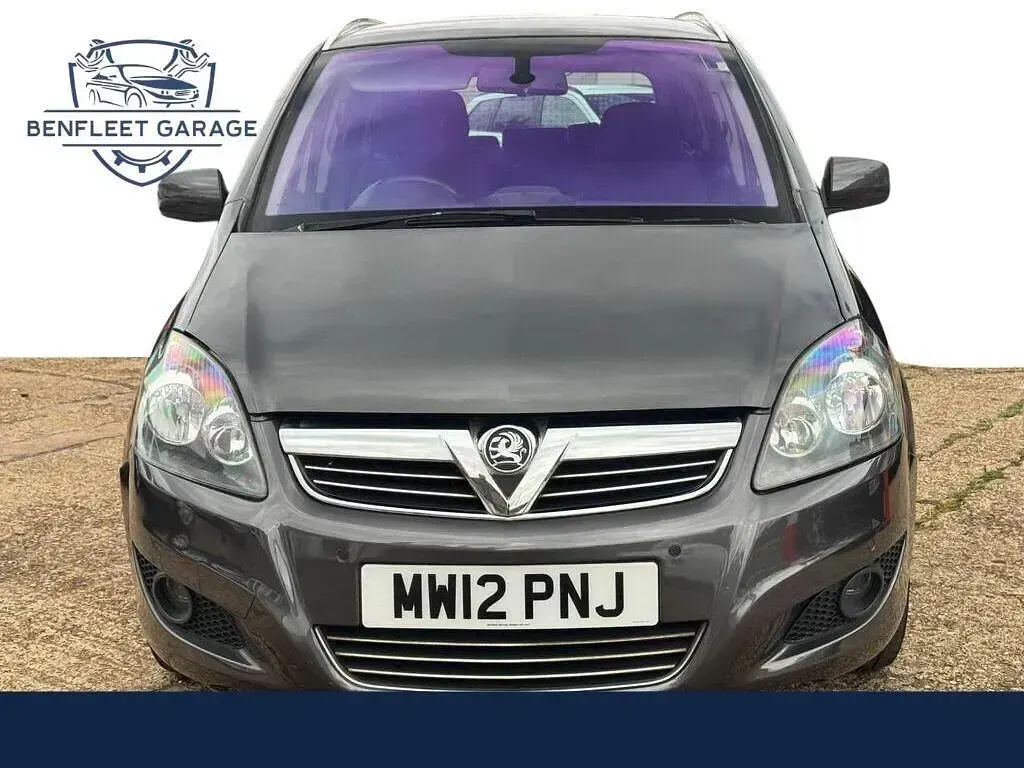 Used Vauxhall Zafira Design Edition 115 HP (84 kW) 2012 Grey MPV
