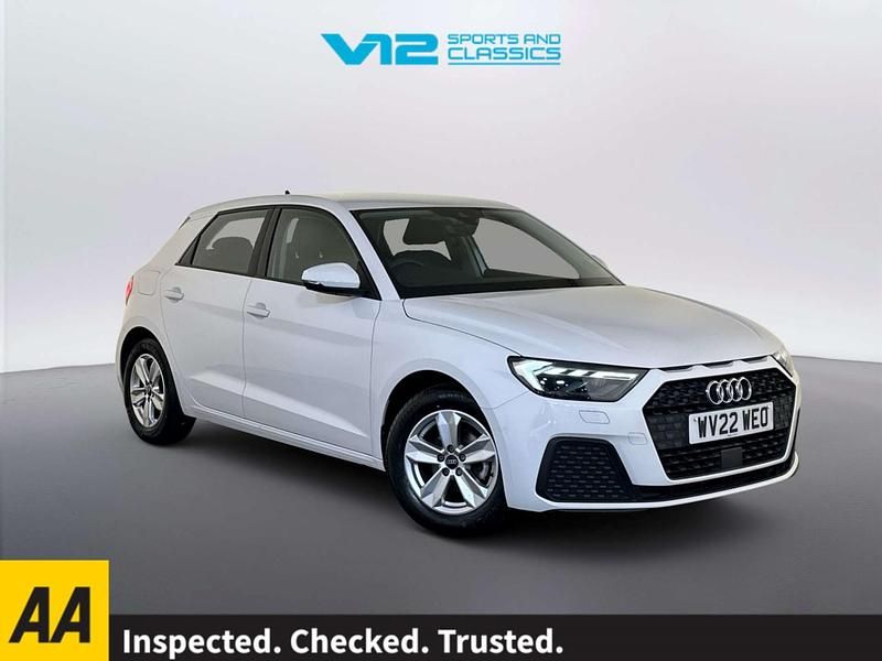 Used Audi A1 Sportback Advanced 95 HP (69 kW) 2022 White Hatchback
