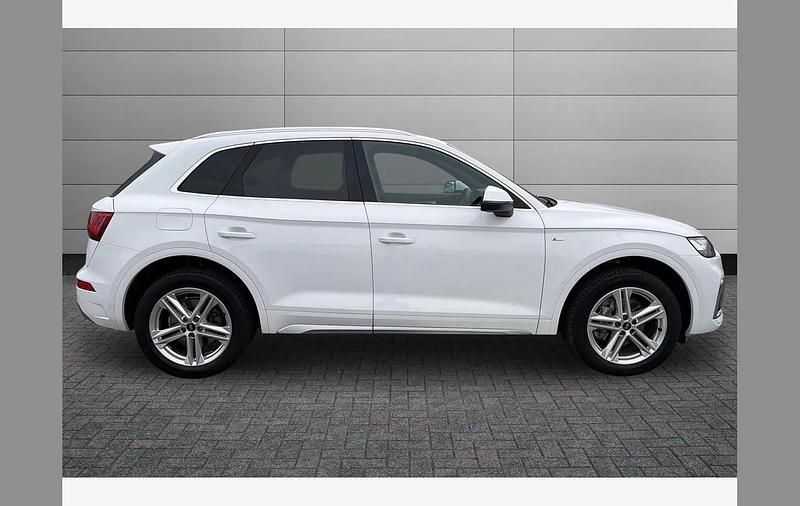Used Audi Q5 S-Line 204 HP (150 kW) 2022 White SUV