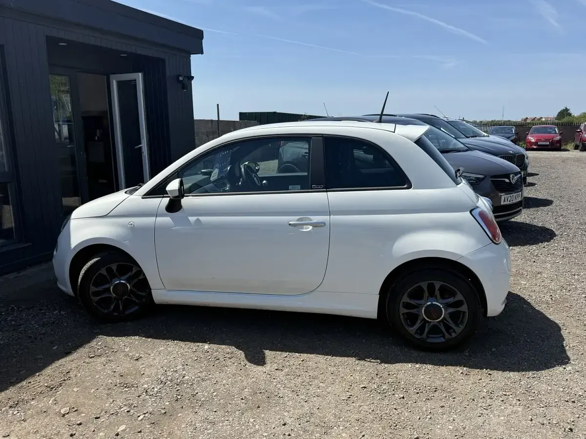 Used Fiat 500 S 69 HP (50 kW) 2014 White Hatchback