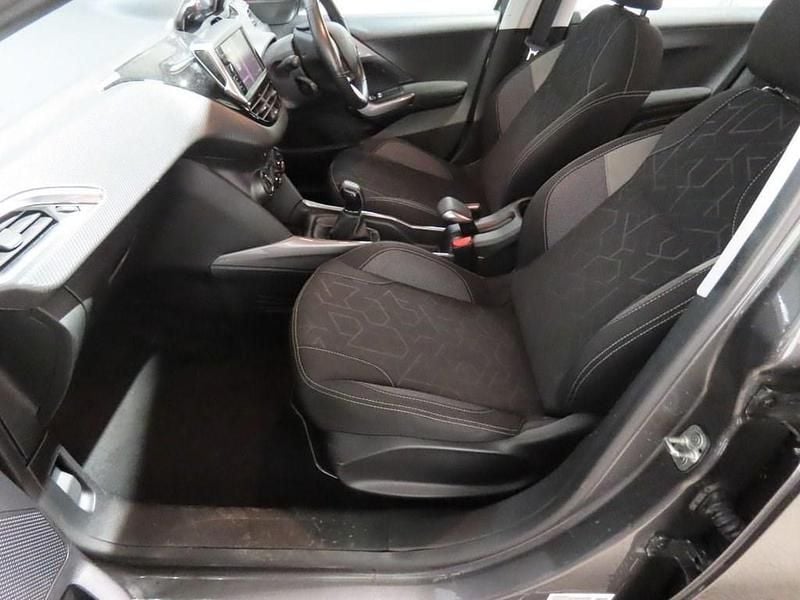 Used Peugeot 2008 Active 82 HP (60 kW) 2018 Grey SUV