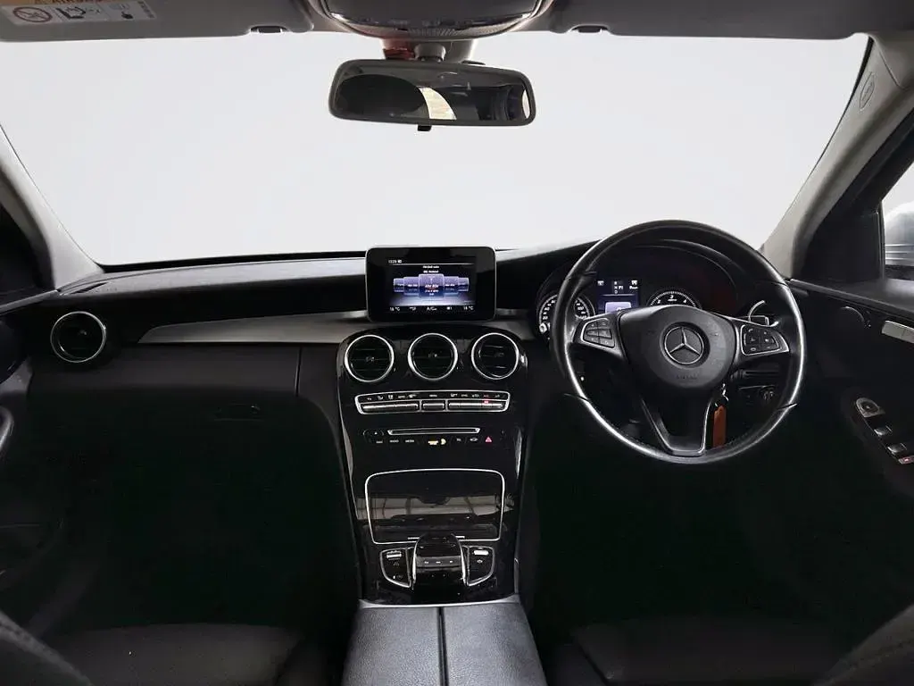 Used Mercedes C200 Executive 136 HP (100 kW) 2017 Silver Sedan