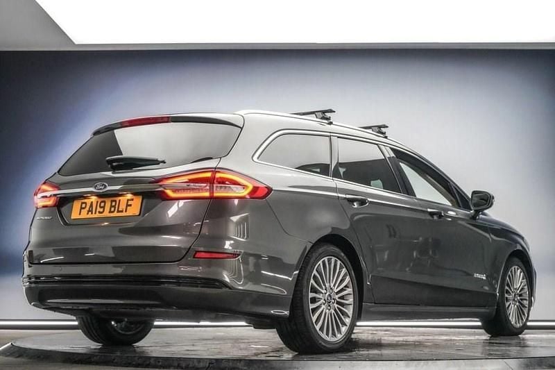 Used Ford Mondeo Titanium 187 HP (137 kW) 2019 Grey Estate