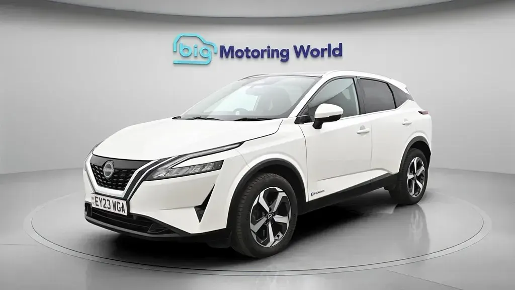Used Nissan Qashqai N-Connecta 190 HP (139 kW) 2023 White SUV