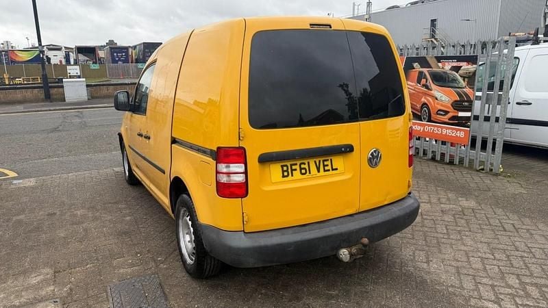 Used VW Caddy 102 HP (75 kW) 2011 Yellow MPV