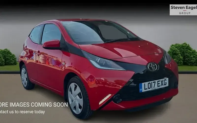 Begagnad Toyota Aygo X-play 69 HK (50 kW) 2018 Halvkombi