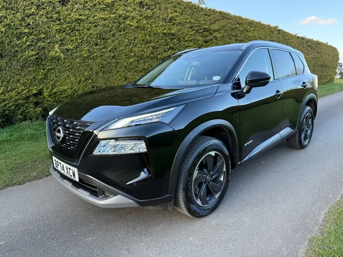 Used Nissan X-Trail N-Connecta 204 HP (150 kW) 2024 Black SUV