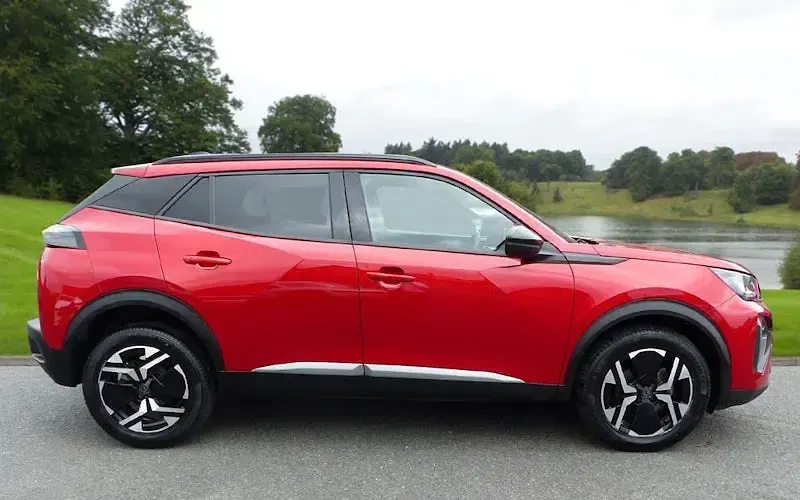 Used Peugeot 2008 Allure 131 HP (96 kW) 2025 Red SUV
