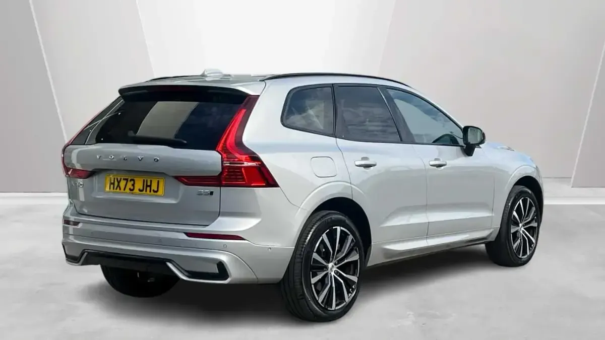 Used Volvo XC60 Ultimate 247 HP (181 kW) 2024 Silver SUV