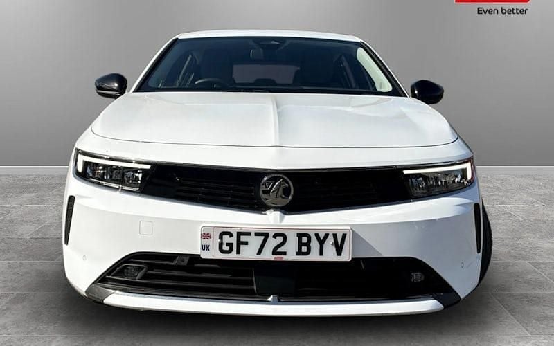 Second-hand Vauxhall Astra Design Edition 131 CP (96 kW) 2025 Hatchback