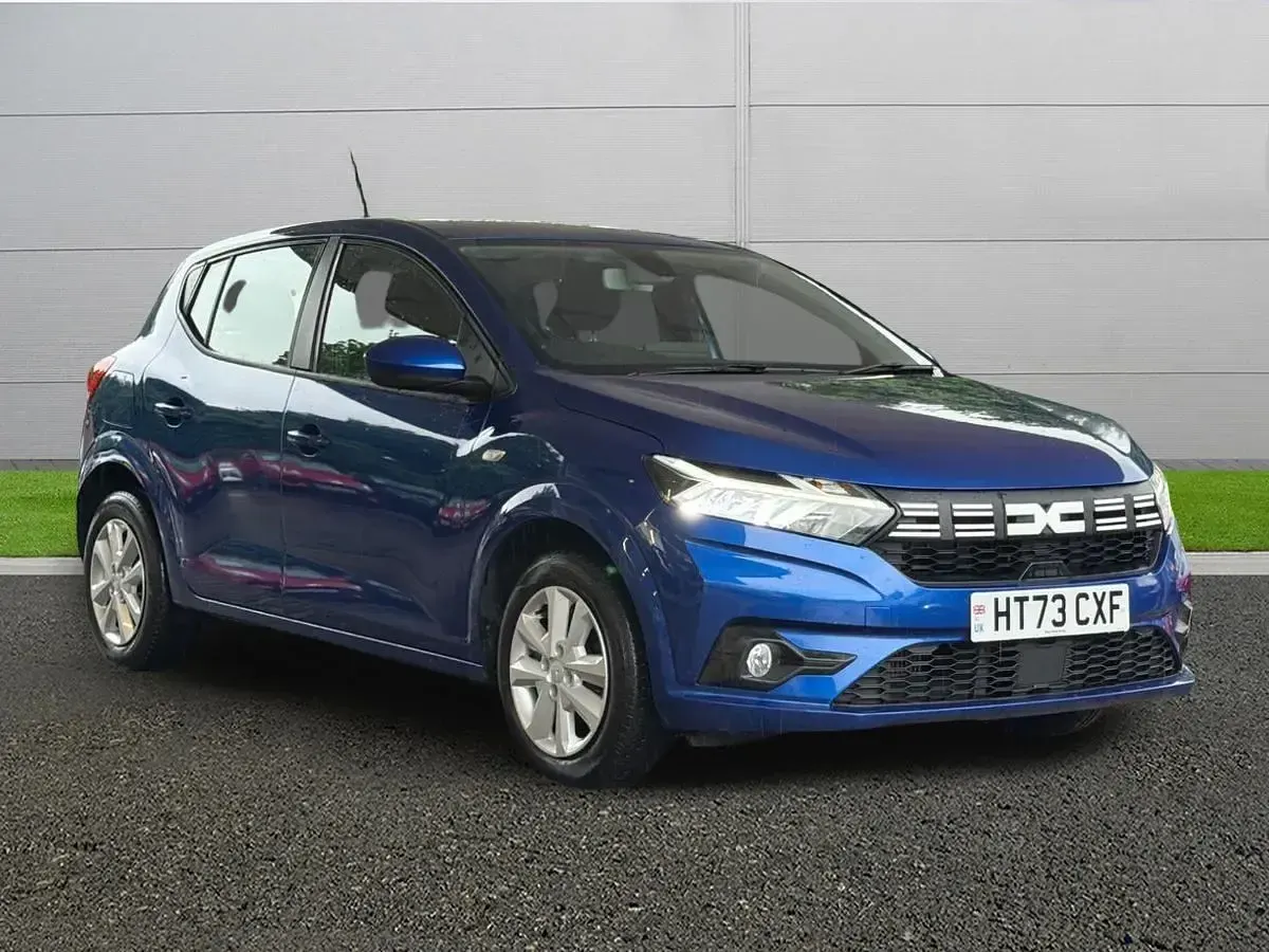 Begagnad Dacia Sandero Expression 100 HK (73 kW) 2023 Blå Halvkombi