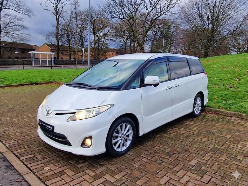 Begagnad Toyota Estima 2025 Vit Minibuss