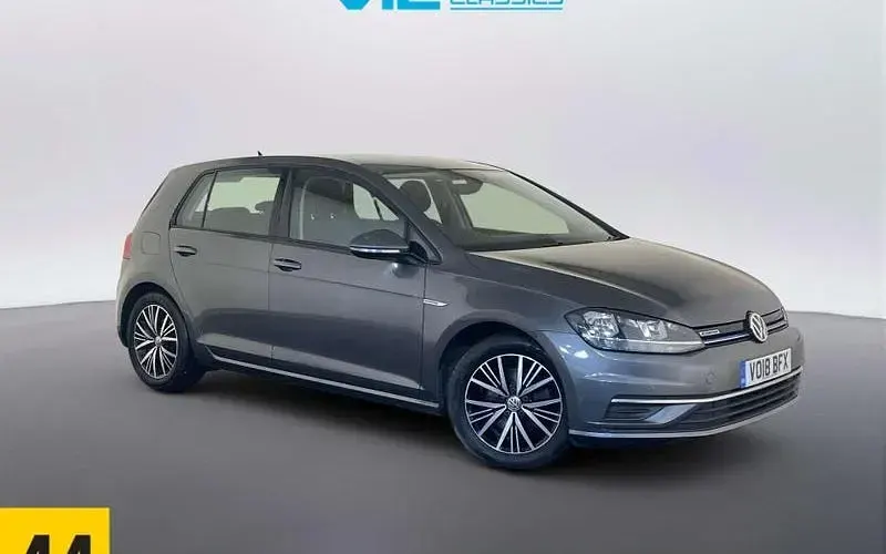 Used VW Golf VII SE 131 HP (96 kW) 2018 Hatchback