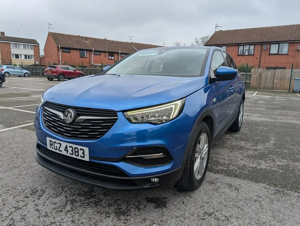 Used Vauxhall Grandland X S 130 HP (95 kW) 2020 Blue SUV