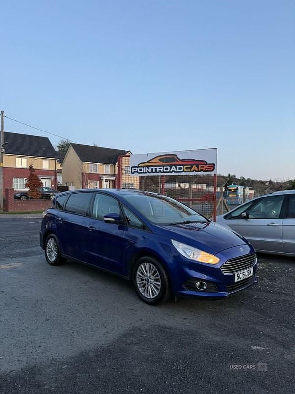 Blue Used 2016 Ford S-MAX Zetec MPV | £8,995 (Fair price) - Image 1/4
