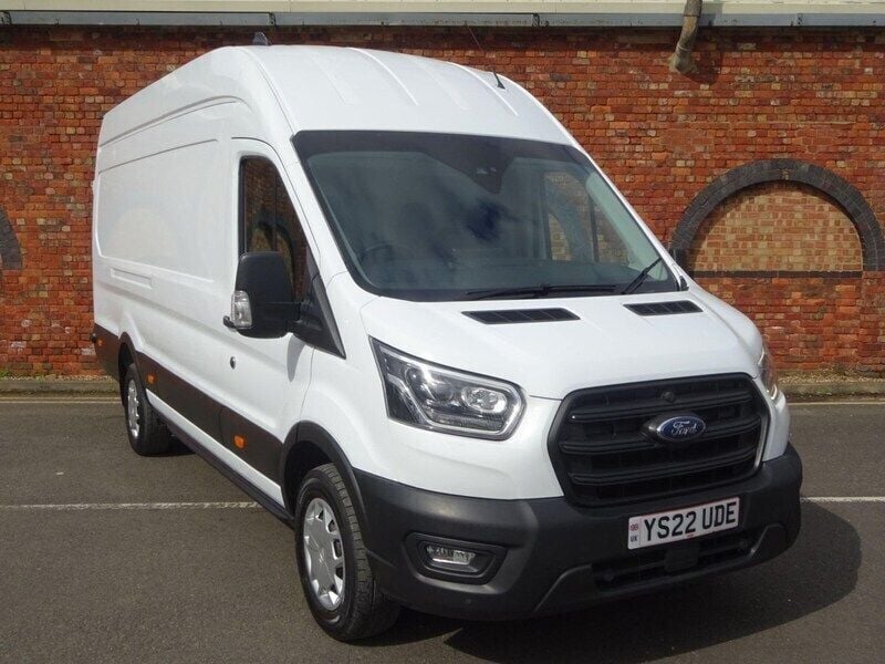 White Used 2022 Ford Transit Trend Van | £14,995 (Fair price) - Image 1/4