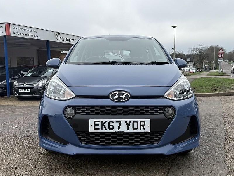 Used Hyundai i10 SE 87 HP (63 kW) 2017 Blue Hatchback